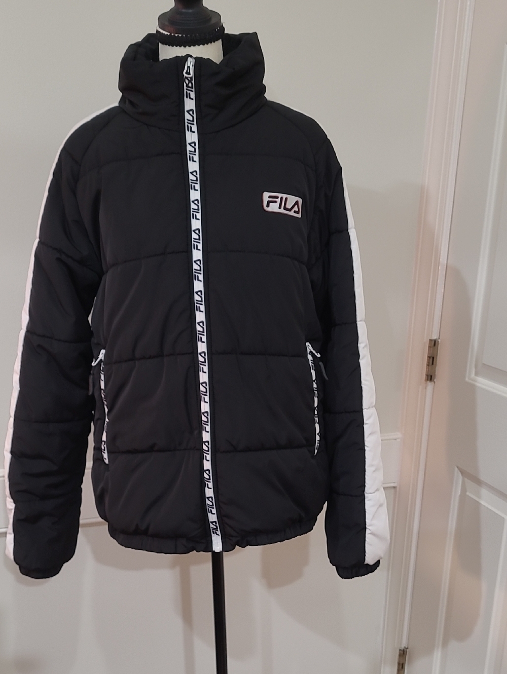 Fila Black Ledger Puffer Jacket with White Sleeve Stripes - Size L